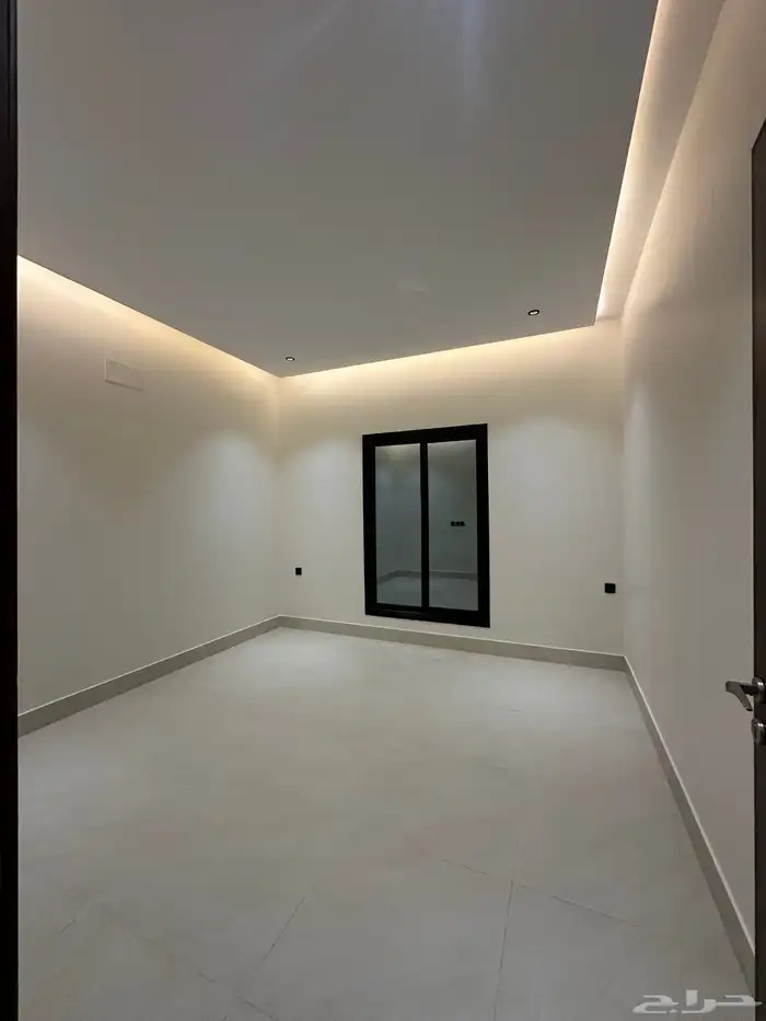 للبيع شقق بمدخل مستقل بحى حسام خميس مشيط 12