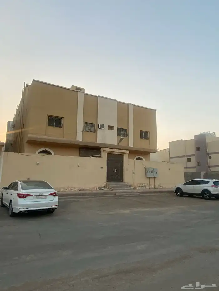 عمارة للبيع حي الرانوناء داخل الحد المساحة 500 2