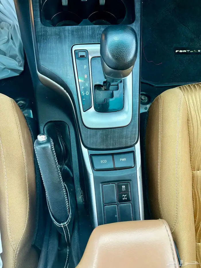 تويوتا فورتشنر Vx بنزين موديل 2022 18