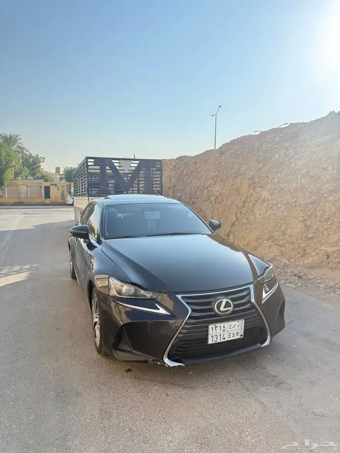 لكزس is300 2020 للبيع 8