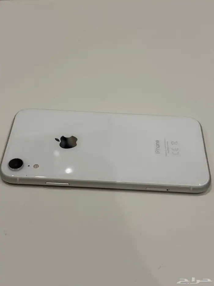 آيفون XR أبيض 128 قيقا   مخزن ونظيف جدا 2