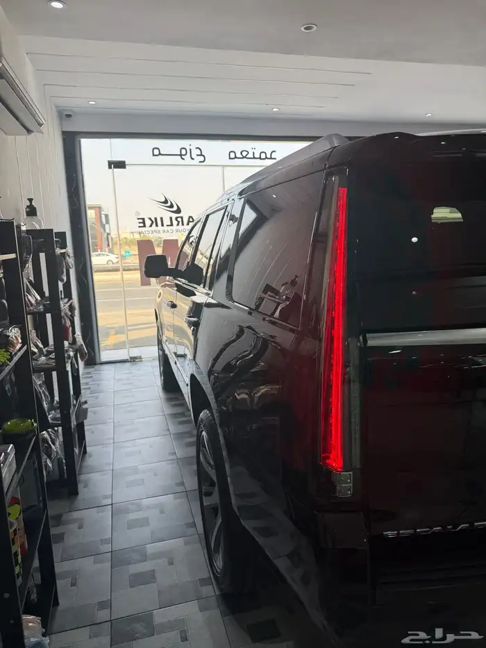 كاديلاك اسكاليد 12