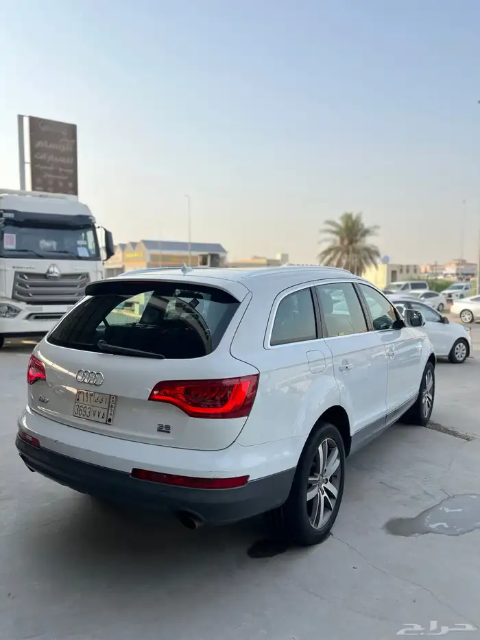 اودي Q7 استخدام تظيف 3