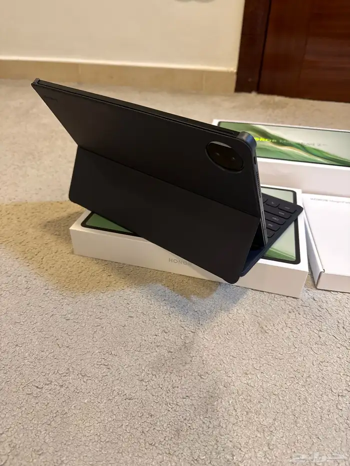 اونر ماجيك باد 2 جديد مع كيبورد جديد ايضا لا يوجد قلم جديد 5