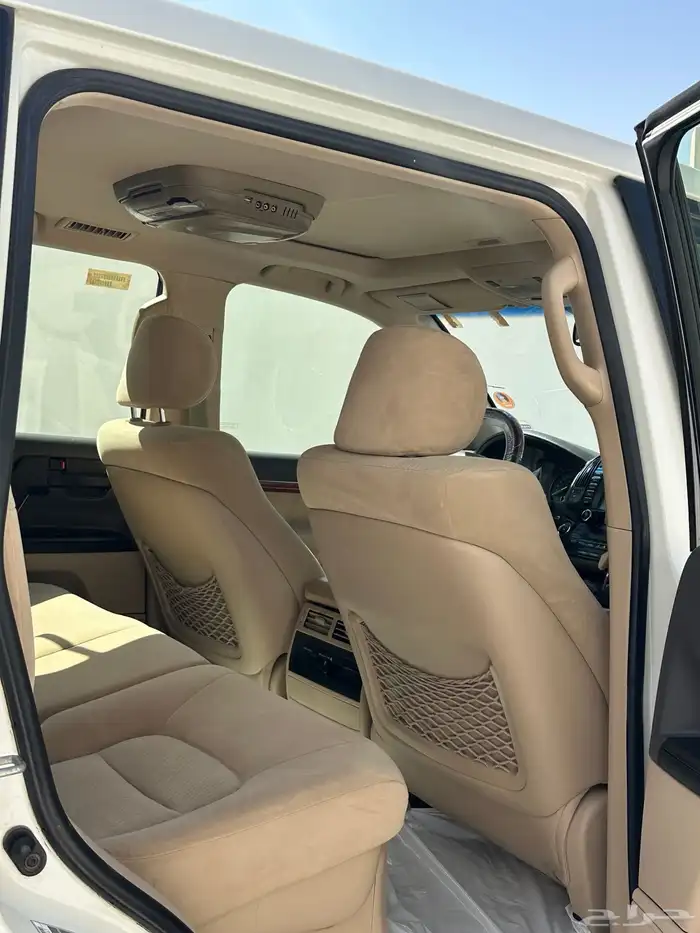 لاندكروزر 2014 شرط البدي والمحركات 9