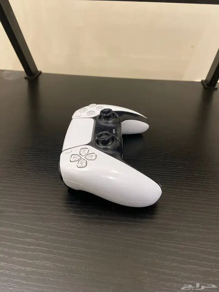 قير سوني فايف مستخدم سليمه مافيها اي شي من كل النواحي 1