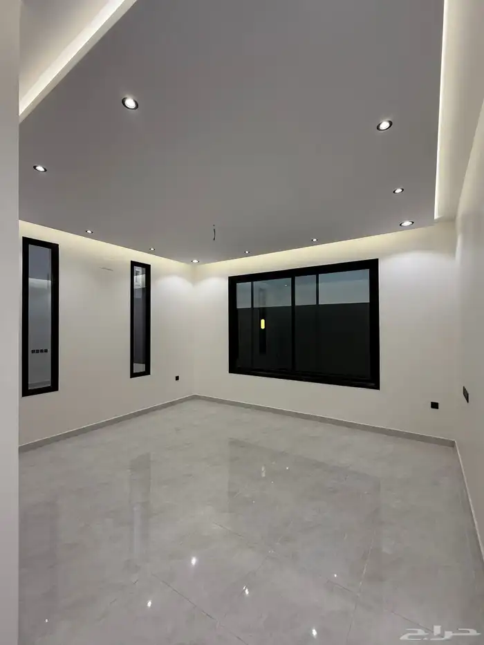 للبيع فلل فاخرة مكونه من دورين وملحق بمخطط 6 طريق الثمانين 16