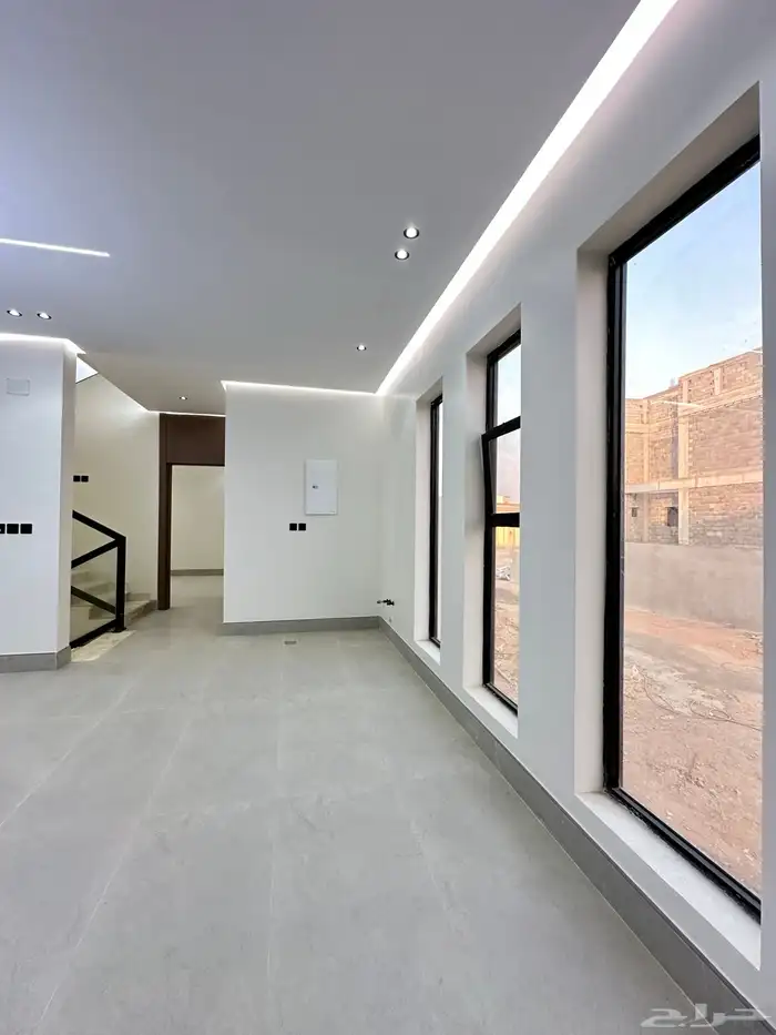 فيلا فاخرة للبيع مذينب مخطط البدراني 20