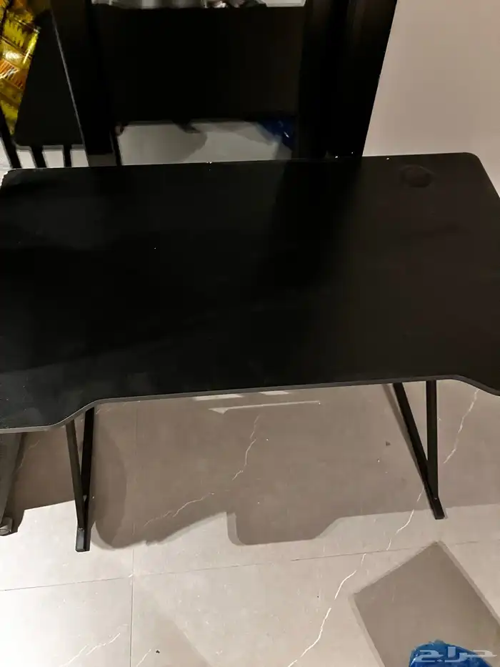 طاولة قيمنق حرف k جديده 0