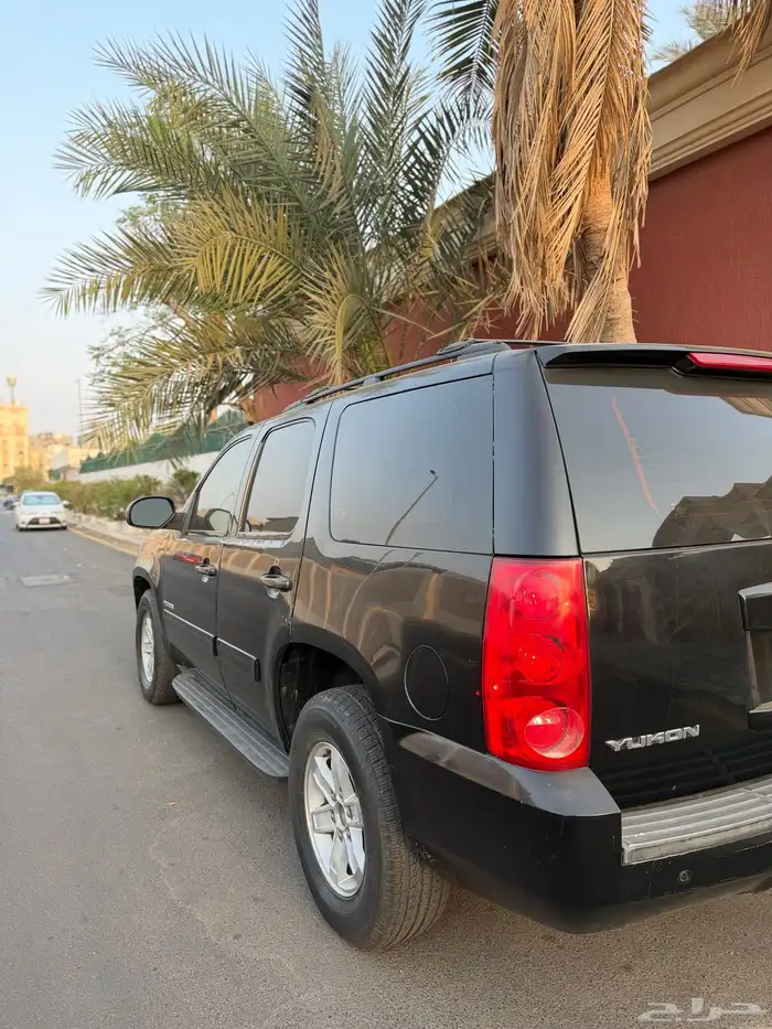 جمس يوكن قصير بدون دبل 2013 نظيف جدا استخدام شخصي 3