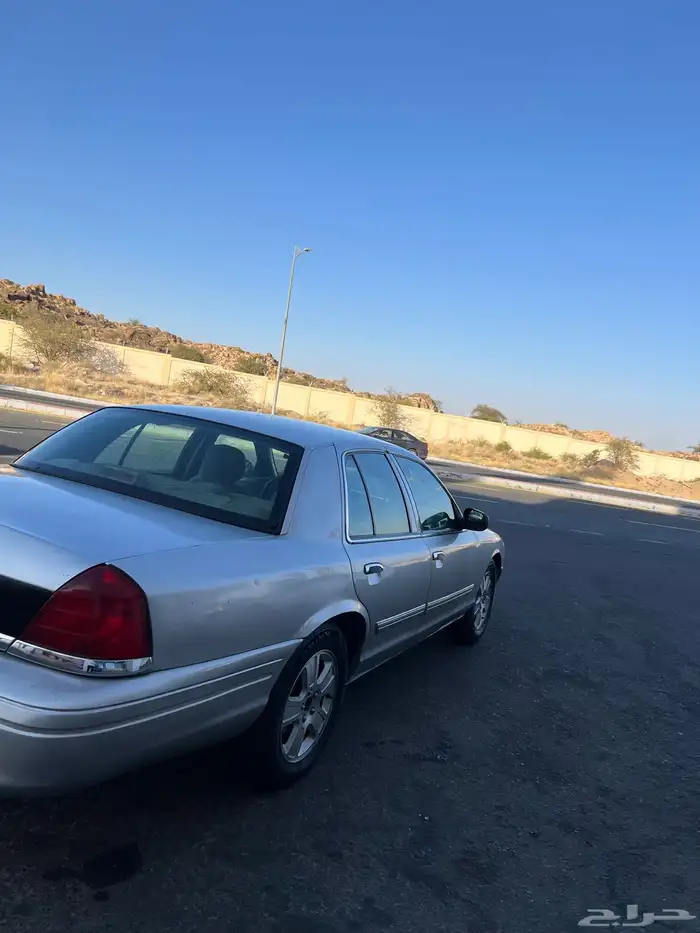 فورد 2006 فكتوريا 1