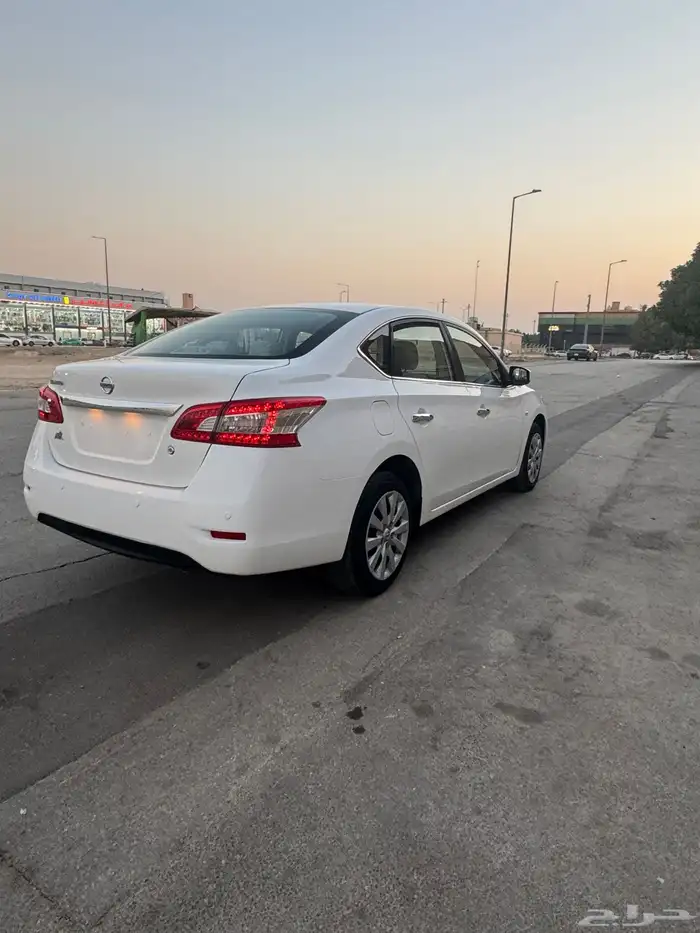 نيسان سنترا 4