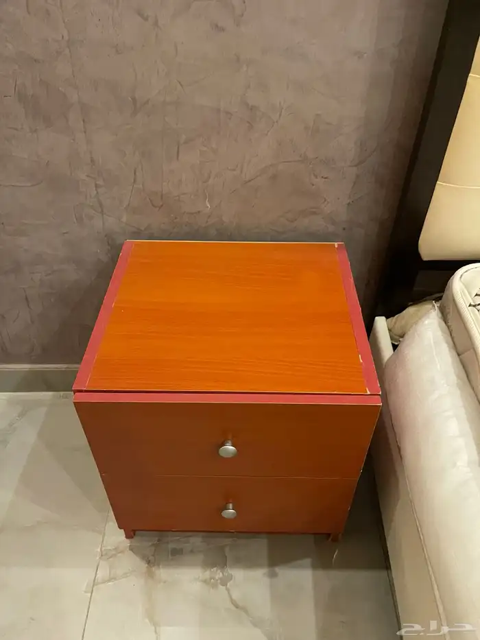 سرير كينغ جلد و خشب زان مليان اصلي مع كامل ملحقاته 5