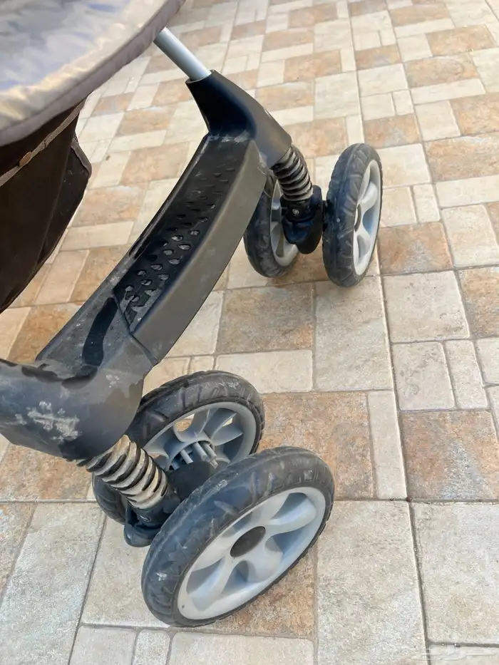 عربية أطفال نوعين وكرسي سيارة(كارسيت) 1