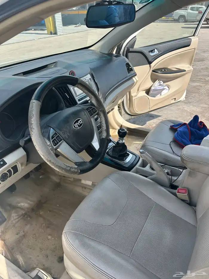 سيارة نظيفة جدا موديل 2014 4