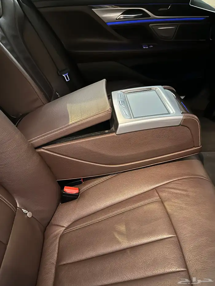 بي ام دبليو 730 2020 35