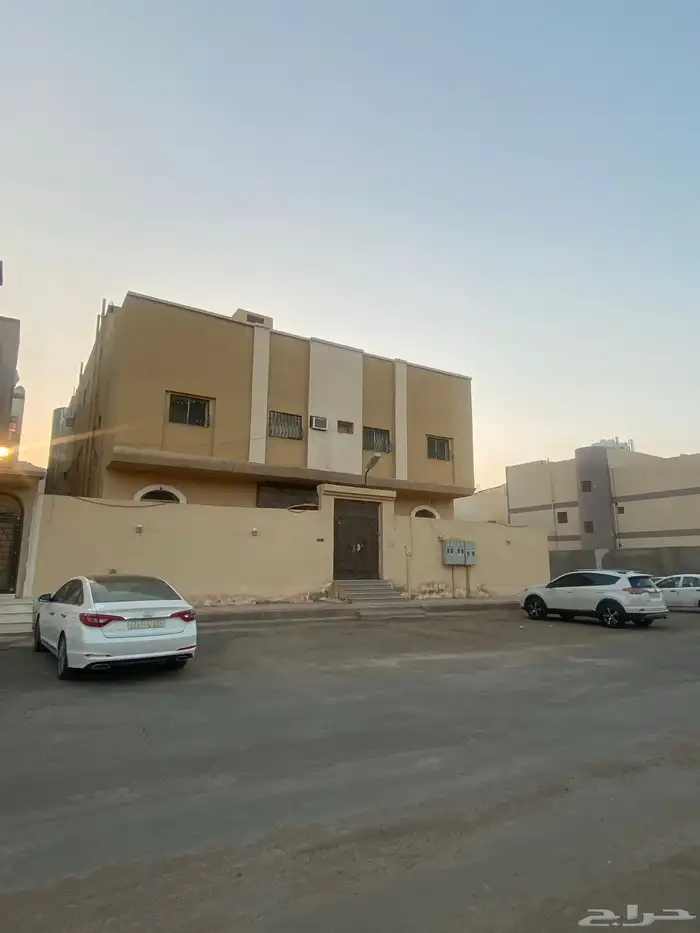 عمارة للبيع حي الرانوناء داخل الحد المساحة 500 3