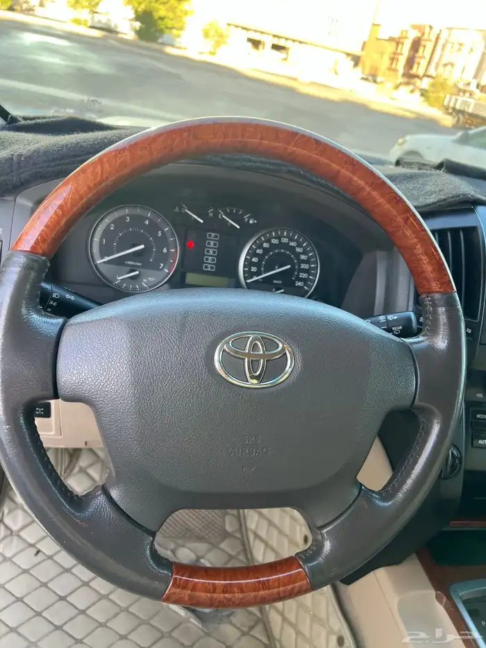 تويوتا لاند كروزر جيب موديل 2013 قمة النظافه 28