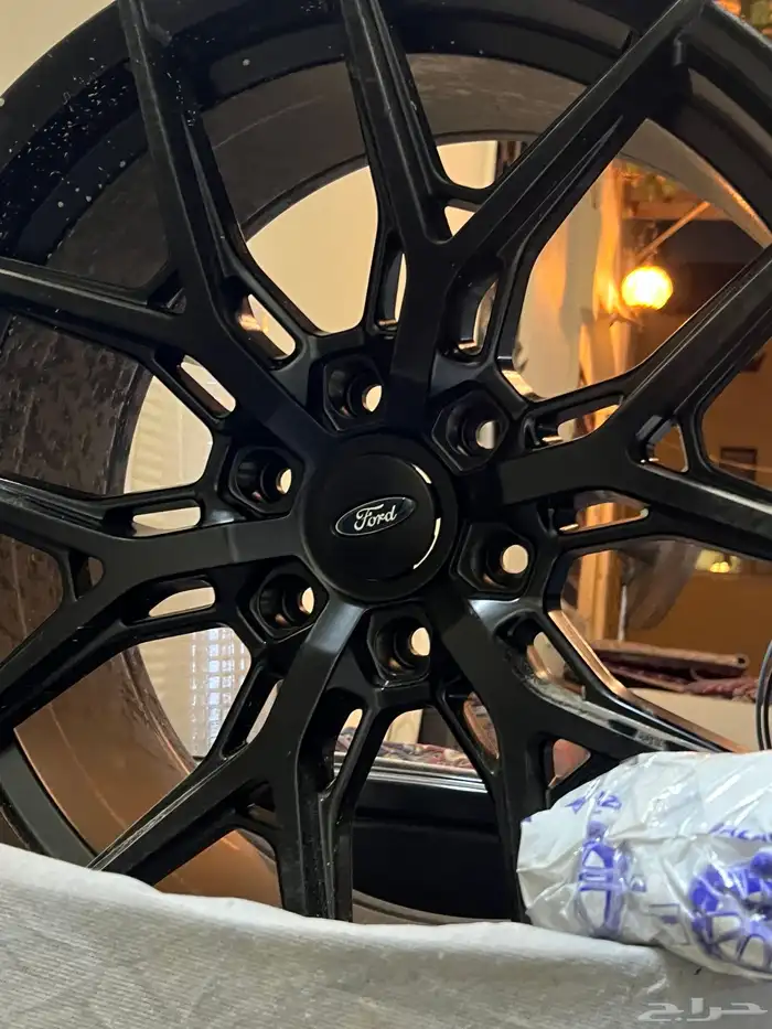 جنوط مقاس 20 يركب على فورد F150 0