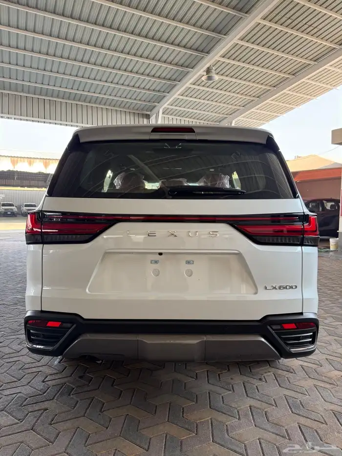 لكزس LX600 BB سعودي موديل 2025 14