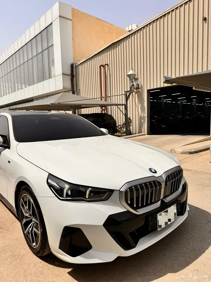 BMW 520 i M kit في حالة الوكالة 52