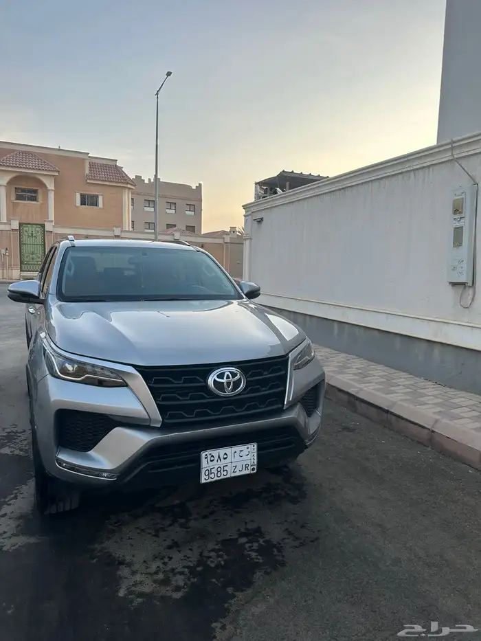 ((ديزل)) فورتشنر دبل 2022 فضي نظيف جدا 3