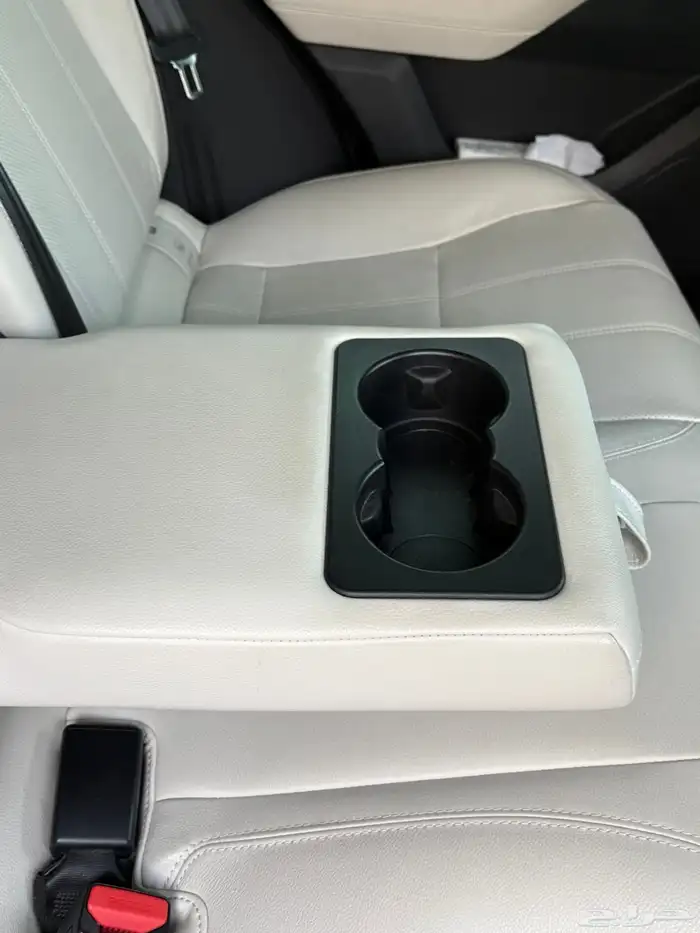 رنج روفر فيلار وارد الناغي تحت الضمان 10