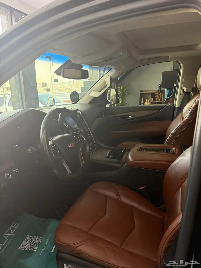 كاديلاك اسكاليد 14