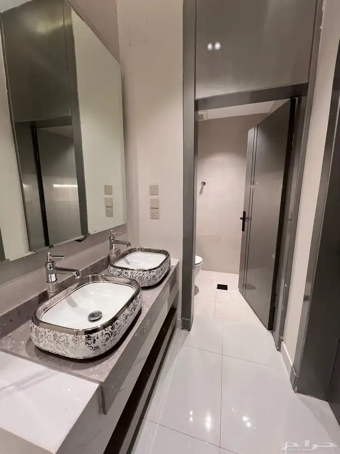 ادوار ارضيه وادوارعلويه طريق ابها الخميس مقابل دوار التحلية 26