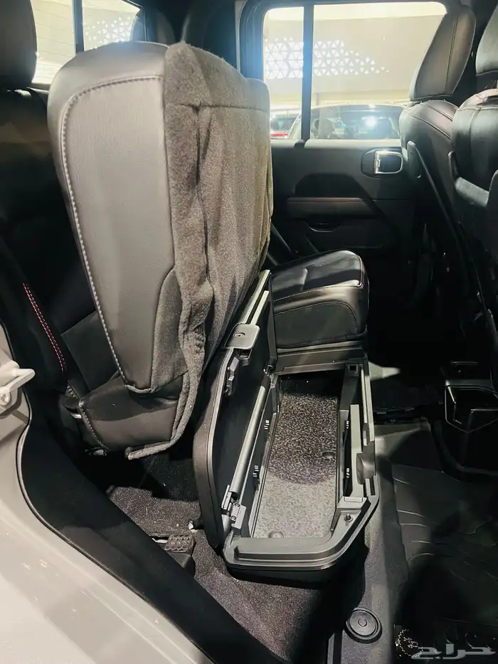 جيب جلاديتور موديل 2021 (بحالة الوكالة) 15