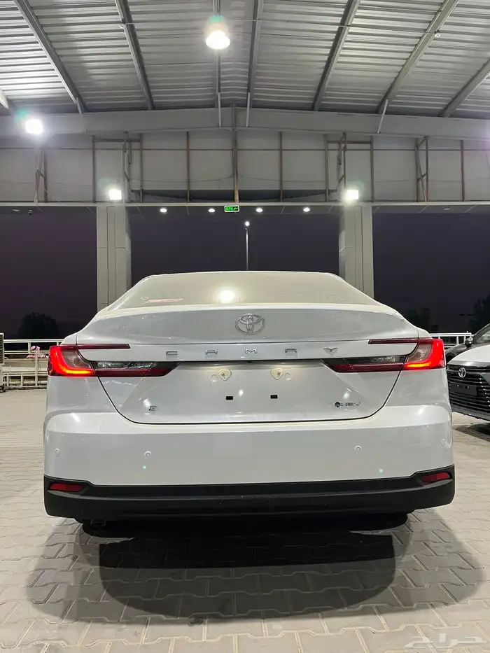 كامري E هايبرد 2025 5