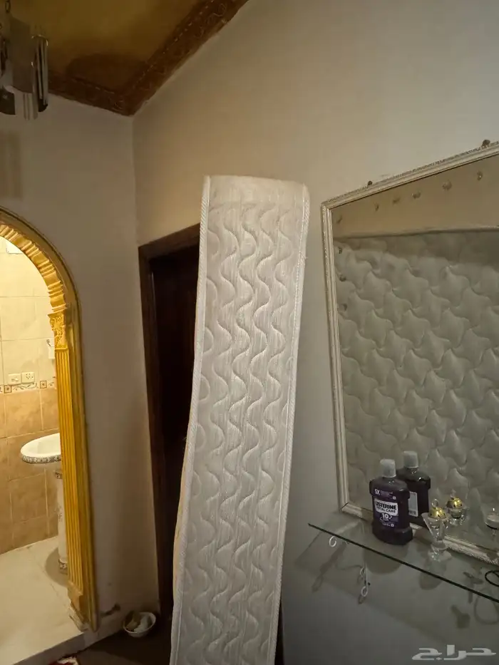 مرتبة نفر ونص للبيع نظيفة 3