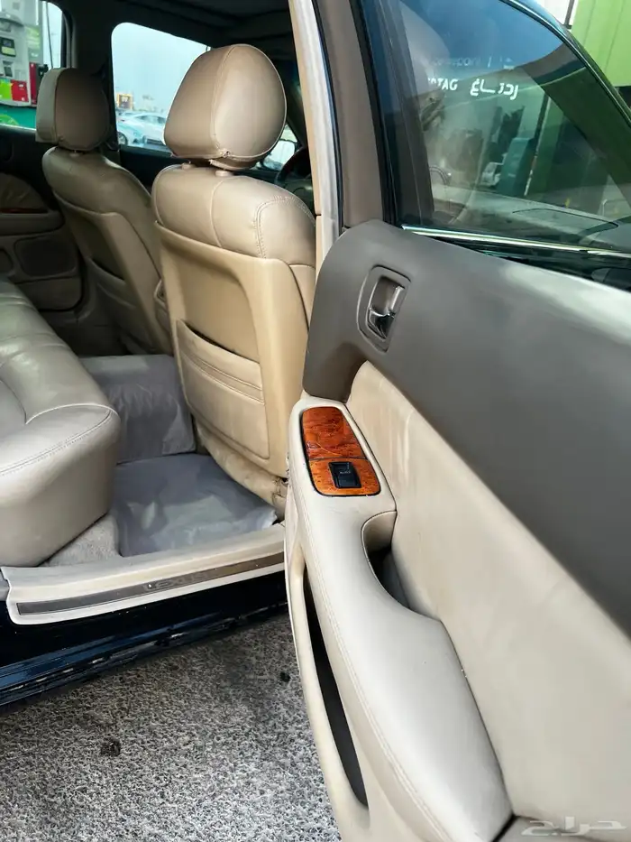 لكزس 400 اقبل بدل 22