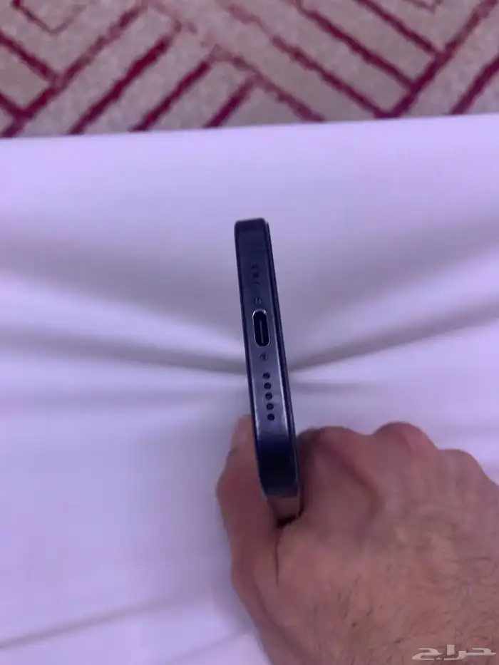 آيفون 15 برو للبيع العجل. 3