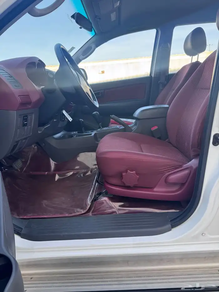 هايلوكس ( مخزن بريمي ) 98