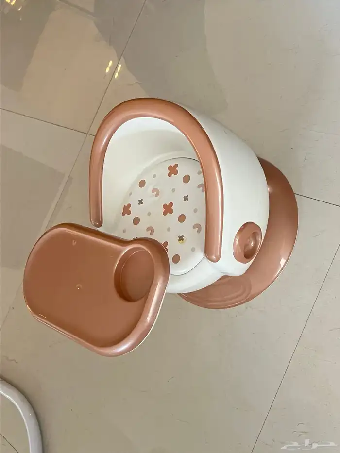 مهد اطفال هزاز مع كرسي صغير 2