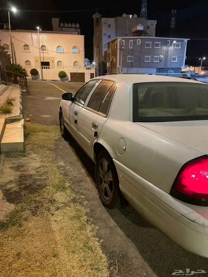 فورد فكتوريا 2010 للبيع او البدل المناسب 3