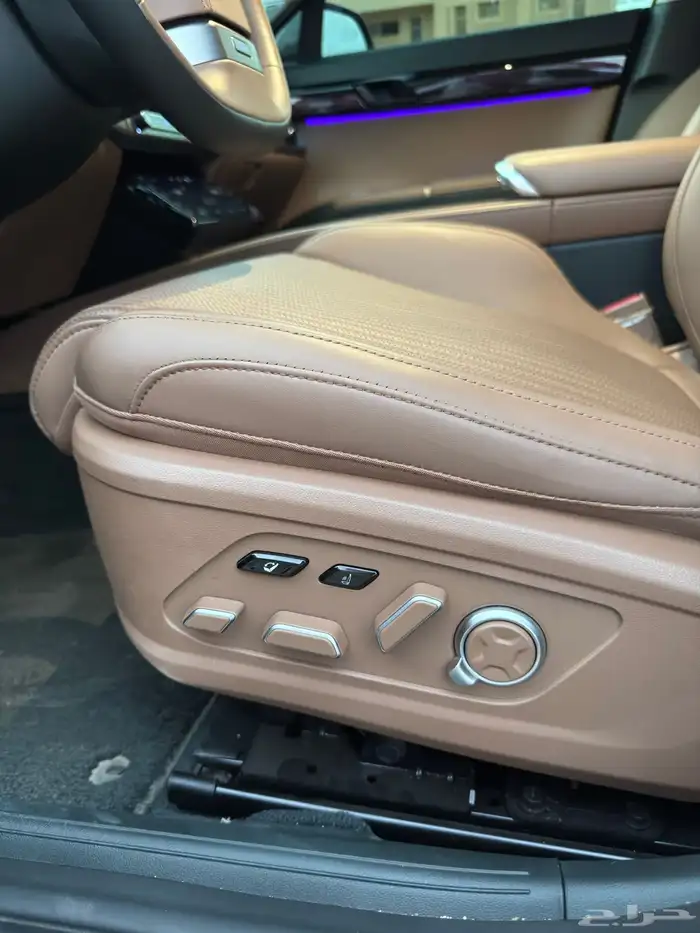 ازيرا كالجرافي 6 سلندر 8