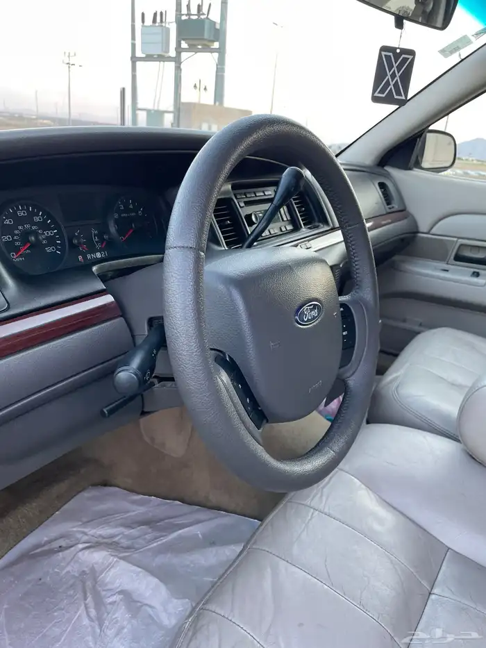 فورد فكتوريا 11 بودي ومحركات بلد 64