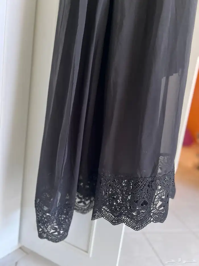 فساتين وجزم بأسعار مناسبه 5