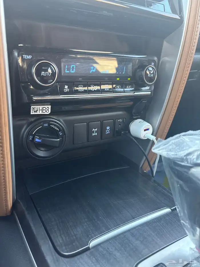 فورتشنر 2017 فل كامل ممشى 190 الف VX SR5 V6 السعر لقطة 4