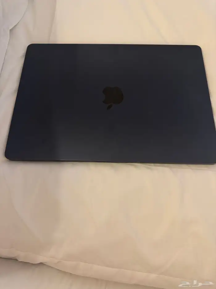 ماك بوك اير نظيف جدا 1