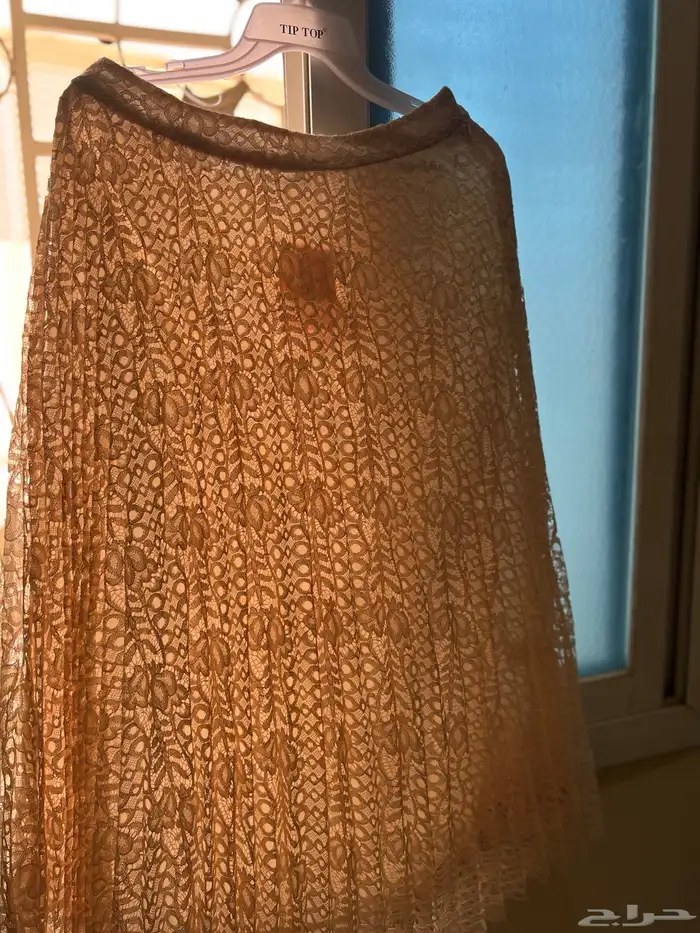 فساتين وجزم بأسعار مناسبه 28