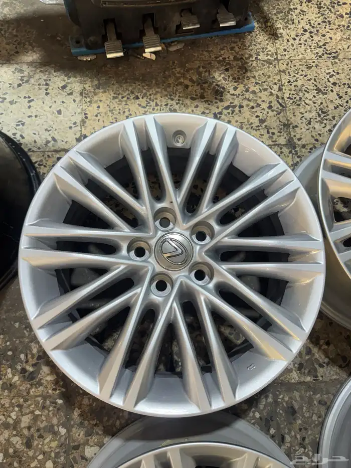 جنوط لكزس ES350 مقاس 17 اصلي وكاله 5