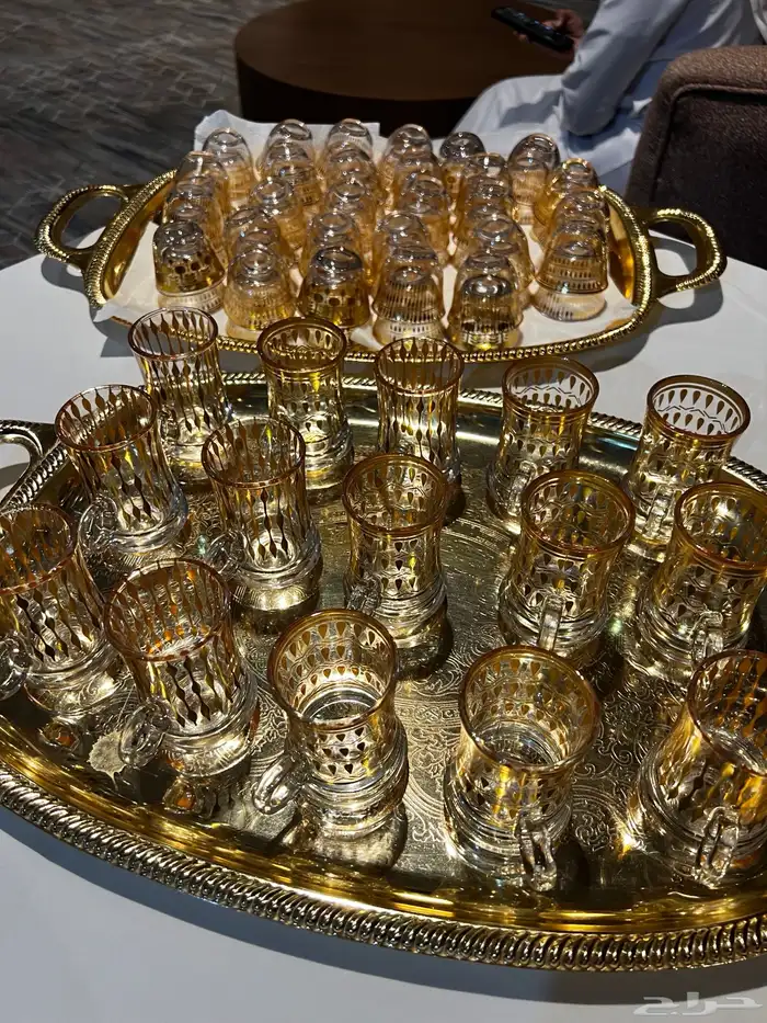 قهوجي وصبابين قهوة قهوه صباب صبابين صب قهوة قهوجين ضيافة 17