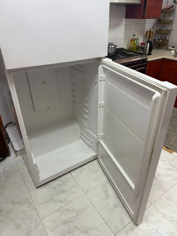 ثلاجة للبيع 3