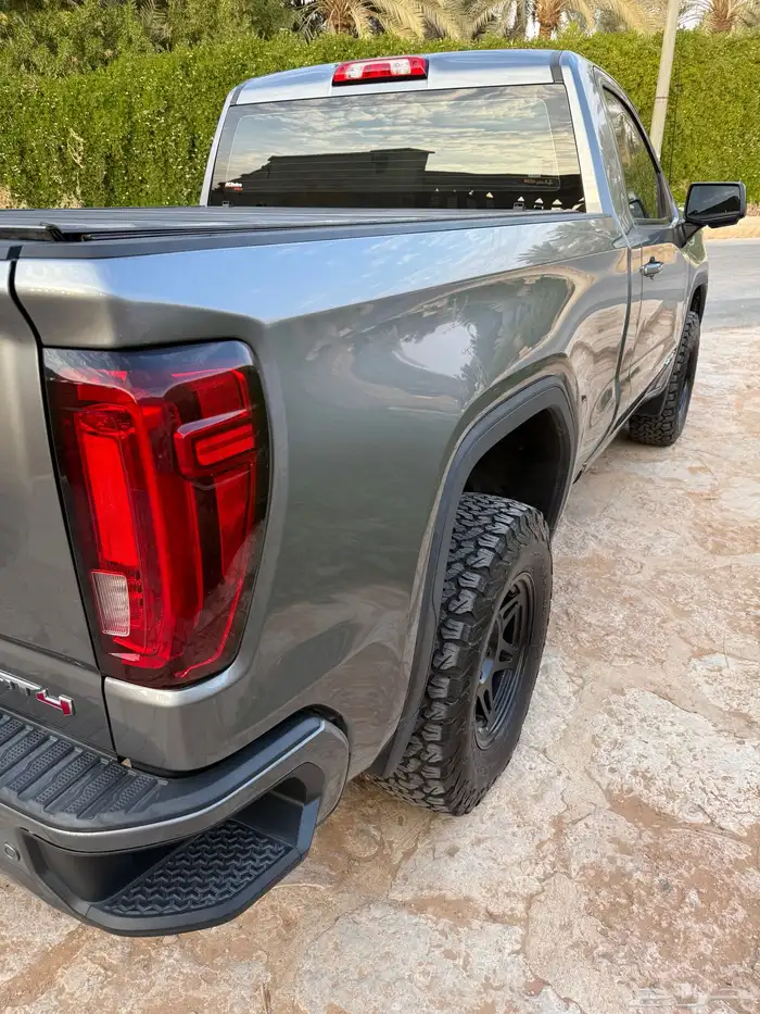 سييرا AT4 نظيف رمادي 55