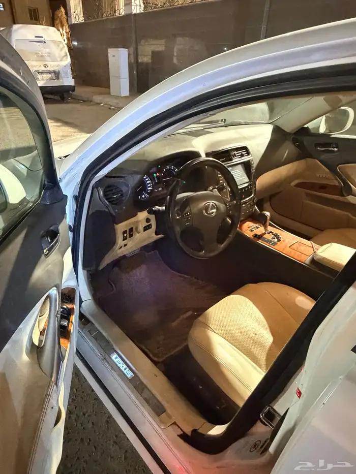 لكزس IS300 فل رادار 2009 9