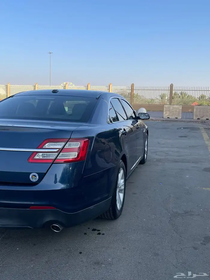 للبيع فورد تورس ستاندر موديل 2017 2