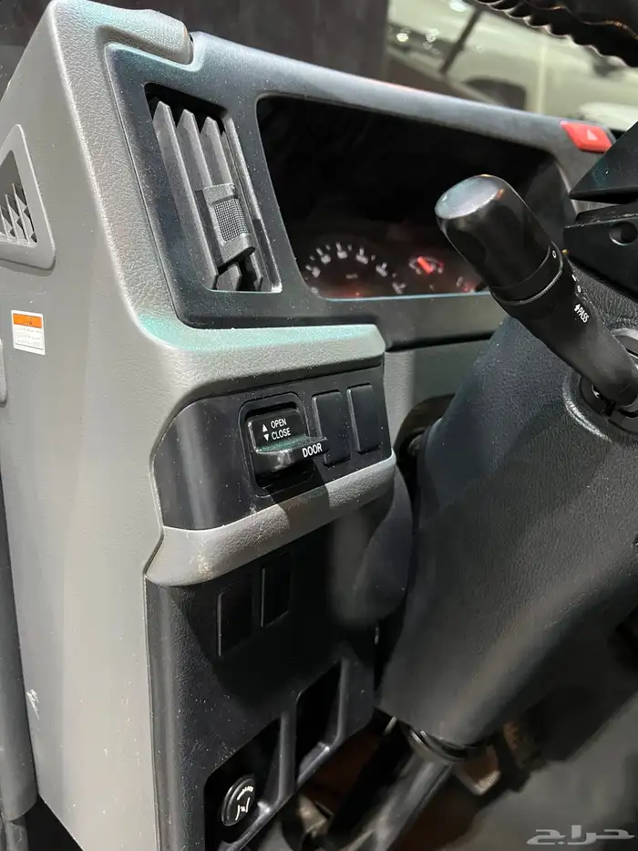 للبيع باص تويوتا كوستر موديل 2020 ديزل 32